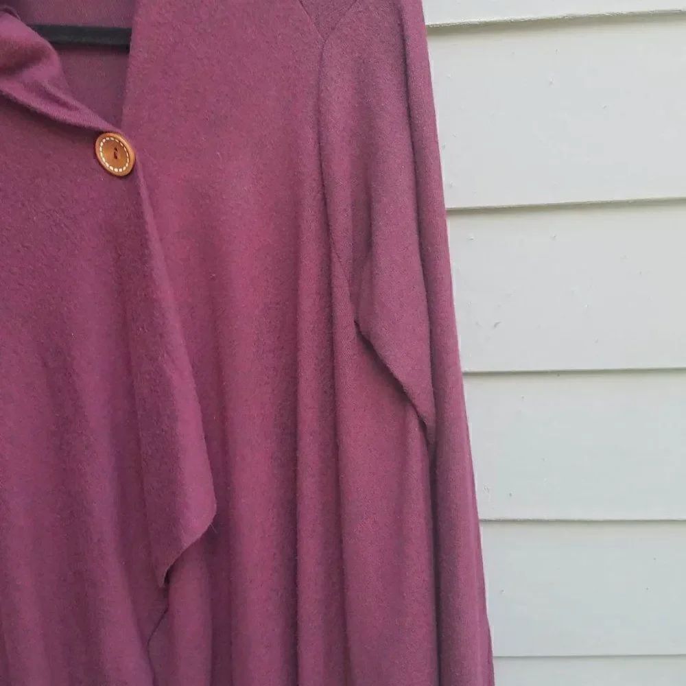 Cherish Burgundy One Button Open Front Cardigan size Medium - Picture 8 of 9